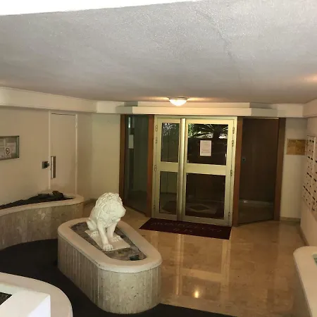 Apartment Au Calme Proche Du Palais Des Festivals